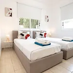 Adela Coral-bay 3b, Private Pool, Seaside Peyia