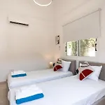 Adela Coral-bay 3b, Private Pool, Seaside Peyia
