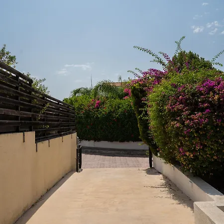 Adela Coral-bay 3b, Private Pool, Seaside Villa *