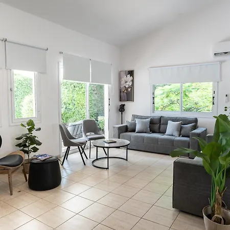 Adela Coral-bay 3b, Private Pool, Seaside Peyia