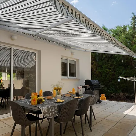 Adela Coral-bay 3b, Private Pool, Seaside Villa