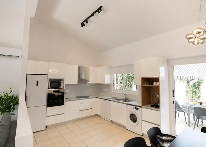 Adela Coral-bay 3b, Private Pool, Seaside ペイヤ