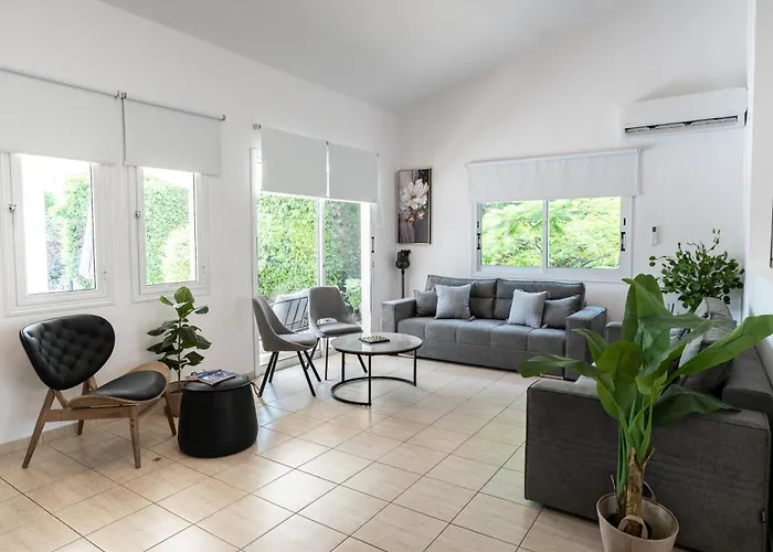 Adela Coral-bay 3b, Private Pool, Seaside ペイヤ